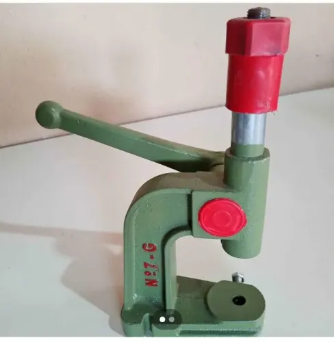 Máquina de Pregar Botões 