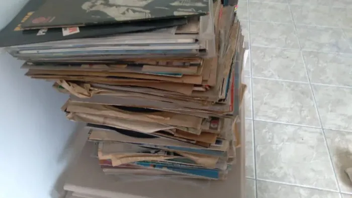 Discos de Vinil -mais o menos 200 LP antigos NAO VENDO SEPARADO
