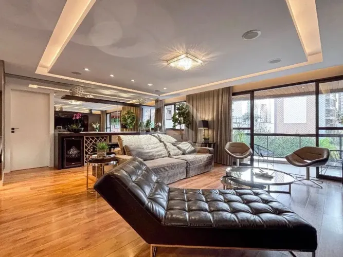 Venda de Apartamentos / Padrão na cidade de Curitiba