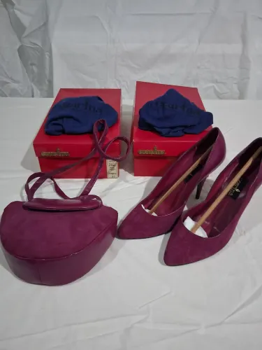 Kit Bolsa e Scarpin Czarina Bordô . Elegância e Sofisticação