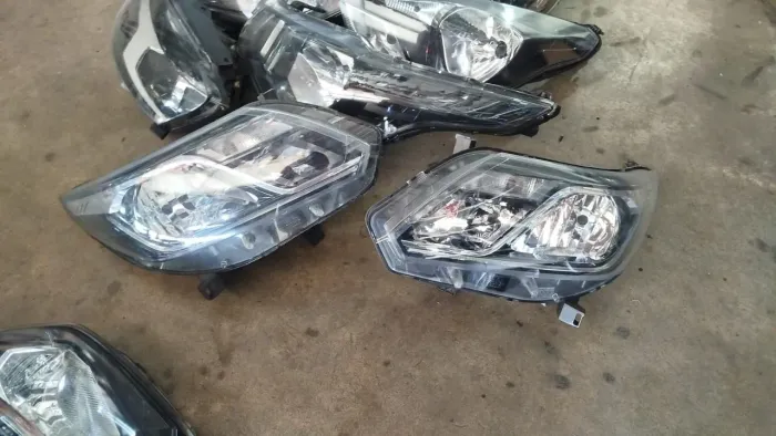 S10 ano 2022 par de farol ltz led
