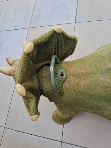 Dinossauro interativo infantil