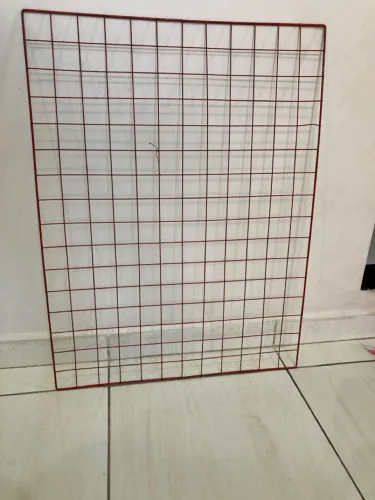 Grade de aço vermelha para exposição 