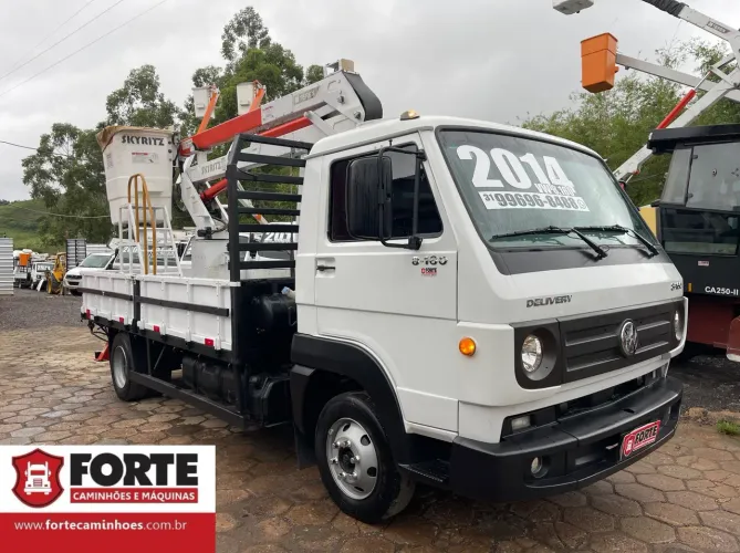 VW 8.160 CESTO AÉREO ISOLADO