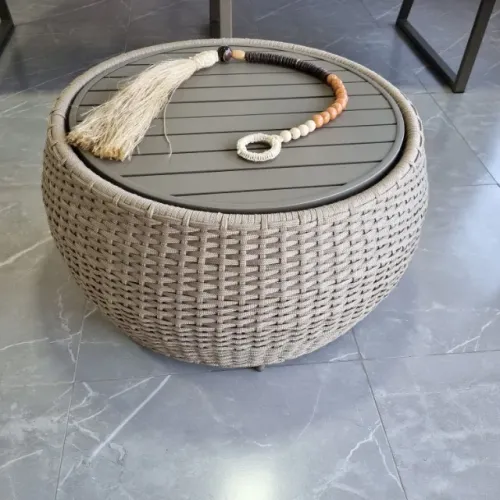 MESA DE CENTRO EM ALUMÍNIO
