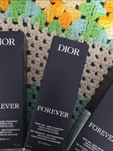 Base dior 