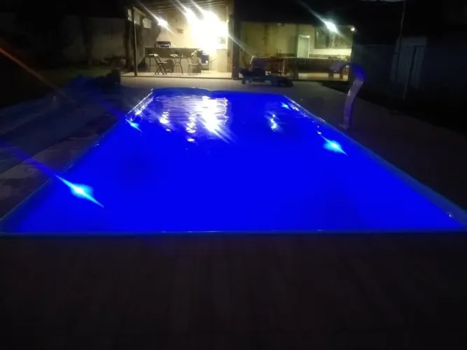 Piscina de fibra instalada completa
