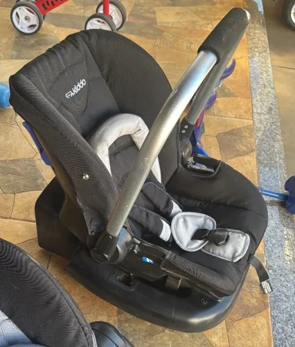 Bebê conforto Kiddo, modelo Caracol  ( 0 a 13 kgs ) 