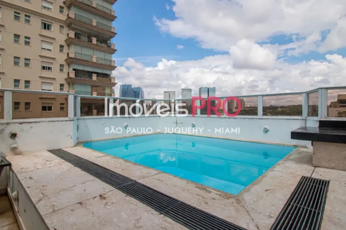 Cobertura duplex no Itaim com 150m² e 1 suíte com vista para o Parque do Povo
