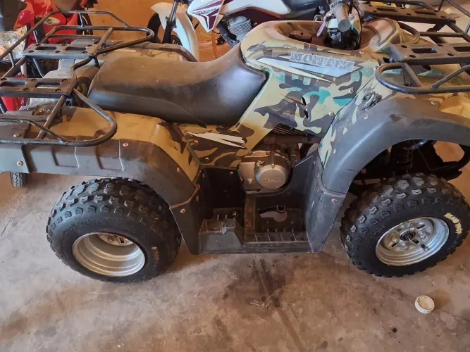 Vendo quadriciculo 15,000 aceito proposta 