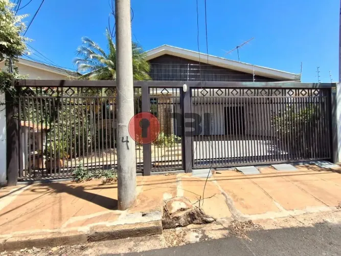 Casa para locação no Boa Vista-2 salas-3 quartos-suítes-cozinha-quintal