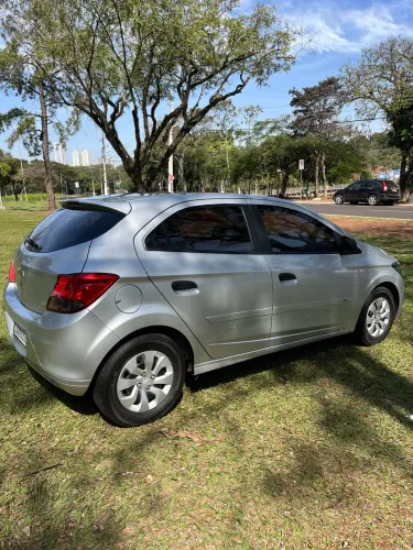 Chevrolet Onix JOY Hatch 1.0 8V Flex Mec. 4P 2019