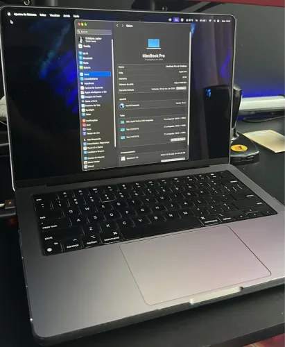 Macbook m3 pro 8/512