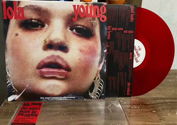 Lola Young - this wasn't meant for you anyway (Vinil Vermelho)
