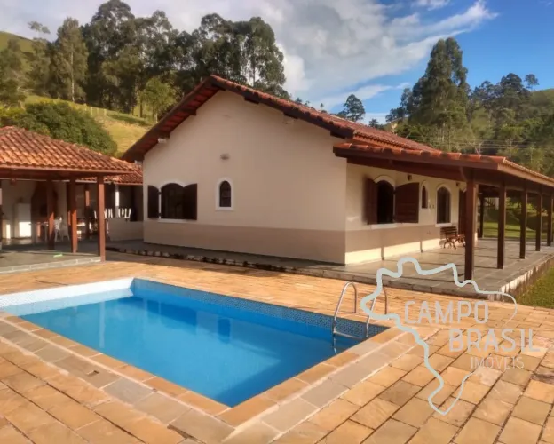 Oportunidade!!! Sítio com mais de 17 alqueires formado! Com casa boa, curral e piscina!