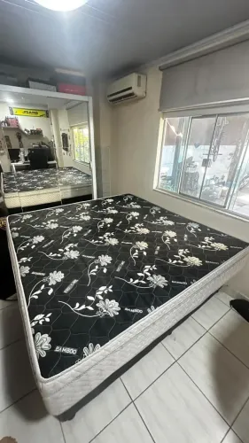 Colchão Super King Usado em Ótimo Estado