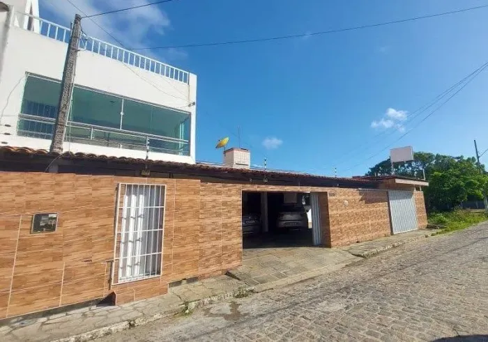 Casa com 4 dormitórios à venda, 200 m² por R$ 1.200.000 - Monte Castelo - Cabedelo/PB