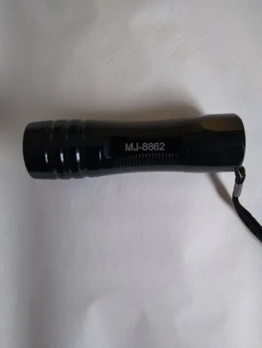 Lanterna portátil MJ 8862