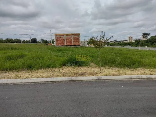 Terreno em Condomínio à Venda, Bosque da Imperatriz - Pindamonhangaba