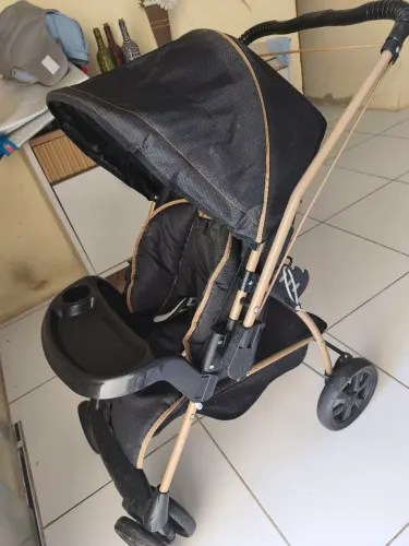 Carrinho de bebê Galzerano + canguru + redutor de berço 