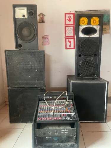 Vende-se som para eventos
