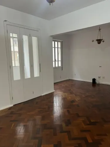 Excelente apartamento na rua Paissadu, no Flamengo!
