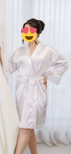 Hobby branco com renda nas mangas 36/38