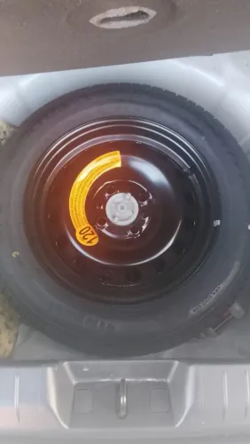 Estepe Argo Roda com Pneu 175/65 14 Pireli  Pneu Largo