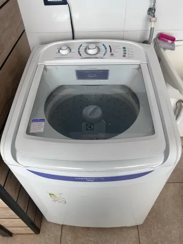 Vendo máquina de lavar electrolux 15kg