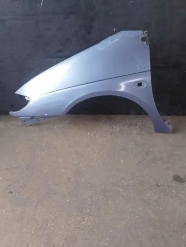 Paralama Renault Scenic esquerdo 1998 2000