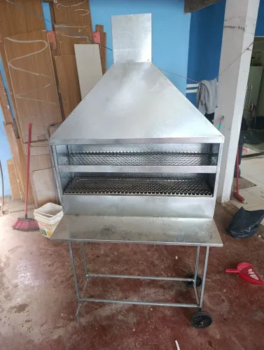 Churrasqueira nova aceito cartão 