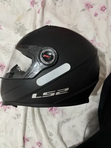 Capacete Ls2 preto 