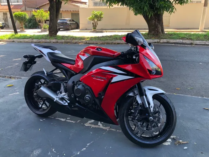 CBR 1000 RR Fareblade 12/12 zera !!! 