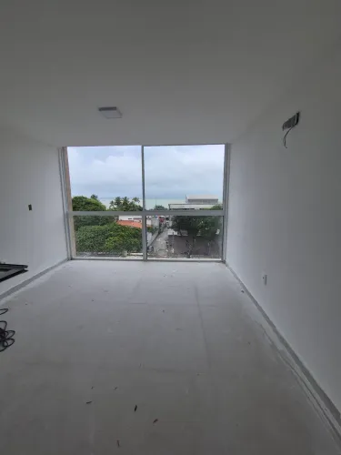 Flat em fase de acabamento no Cabo Branco com vista para o mar