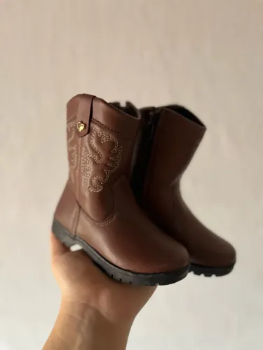? BOTA COUNTRY INFANTIL ?