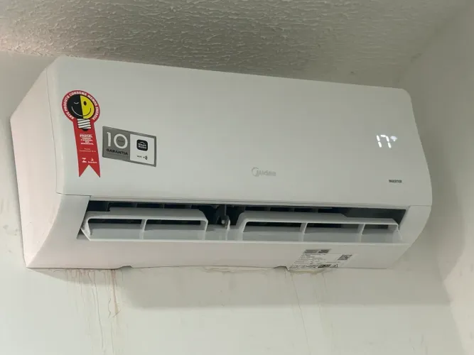 Split inveter midea 9 com avaria