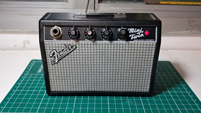 Amplificador Fender Mini Twin