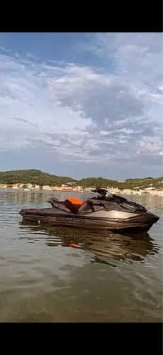 Jet ski sea doo rxt 300 2022