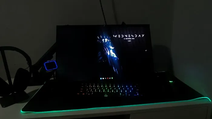 Monitor 200hz pouco uso 24 polegadas.