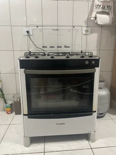 Fogão 5 bocas Esmaltec - Mesa inox