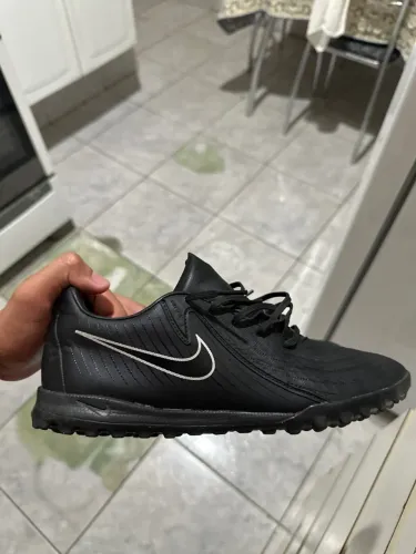 Chuteira Society Nike Phantom 