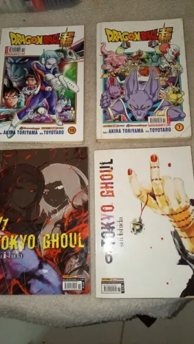 Livros e mangas usados em bom estado 