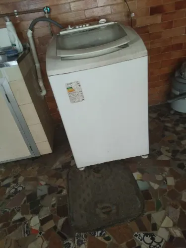 MÁQUINA DE LAVAR ROUPAS