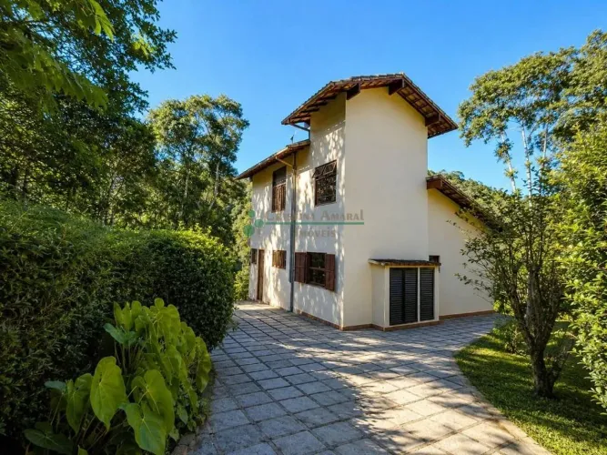 Casa com 2 dormitórios à venda, 117 m² por R$ 935.000,00 - Albuquerque - Teresópolis/RJ