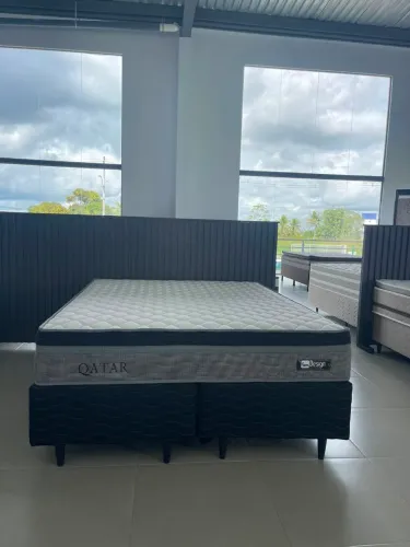 Cama box com colchão de molas pocktes ensacadas