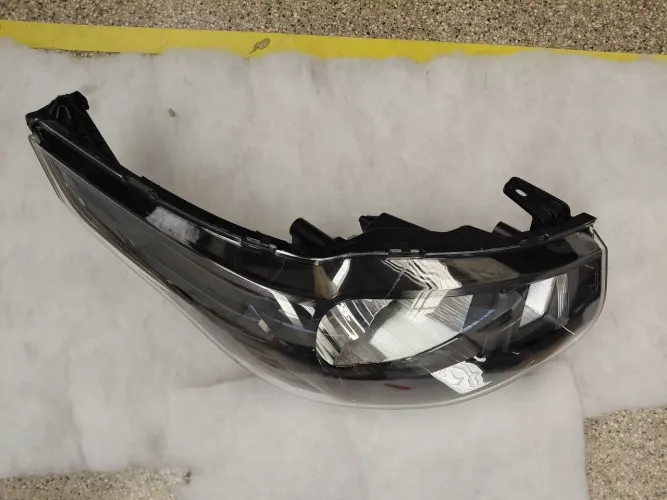 Farol Fiat Mobi lado direito PRODUTO ORIGINAL NOVO 
