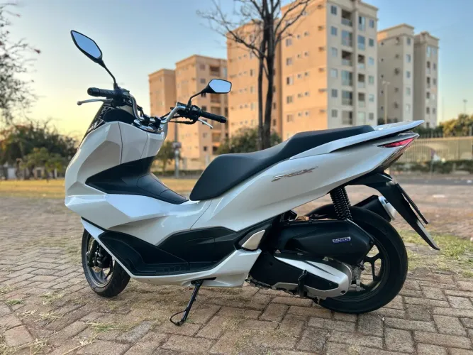 Moto muito nova