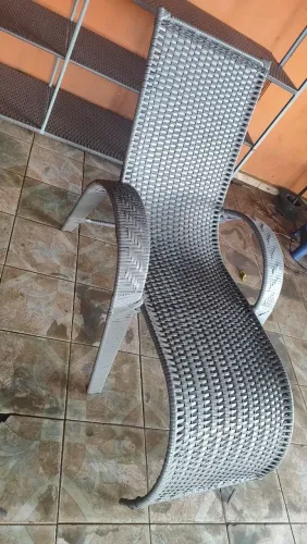 Cadeirão de descanso reforçado na cor grafite