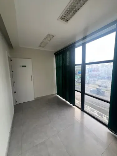 Sala para alugar, 184 m² - Cavaleiros - Macaé/RJ