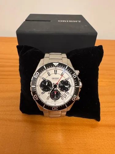 Relógio Orient Solartech Panda Cronógrafo Aço Inox com Caixa 42 mm